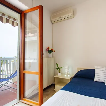 Pineta Fronte Mare - Myho Casa 마르틴시쿠로