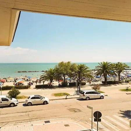 Pineta Fronte Mare - Myho Casa Apartment Martinsicuro