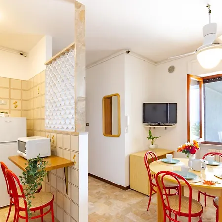 아파트 Pineta Fronte Mare - Myho Casa 마르틴시쿠로